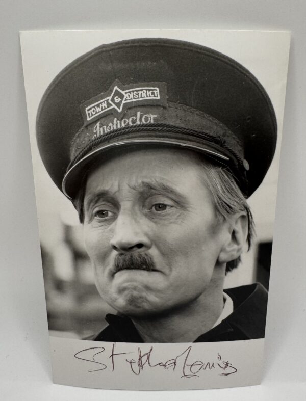 On The Buses Stars Signed Pictures (Rare) - Image 7